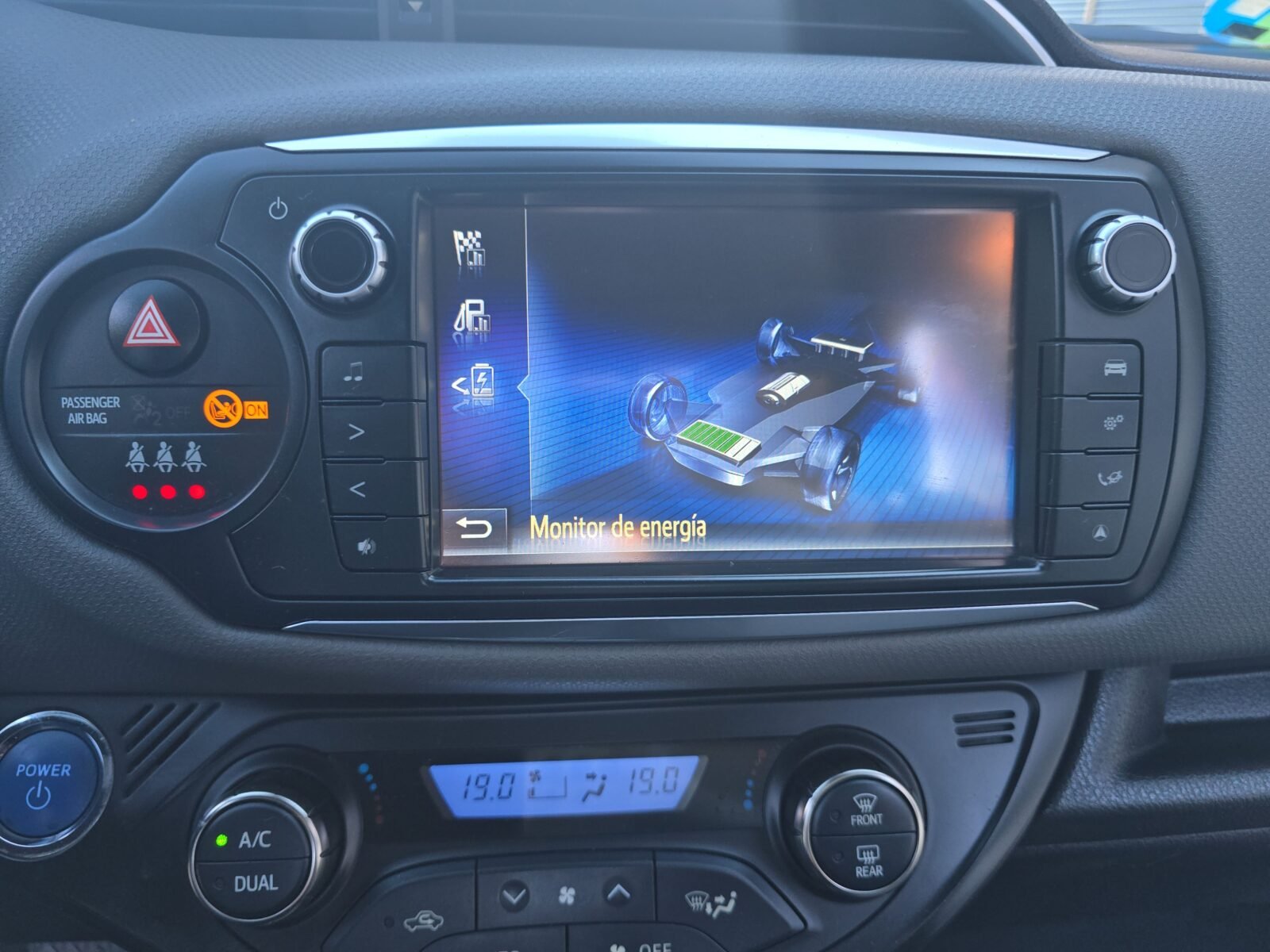 TOYOTA YARIS 1.5VVTI HYBRID ACTIVE